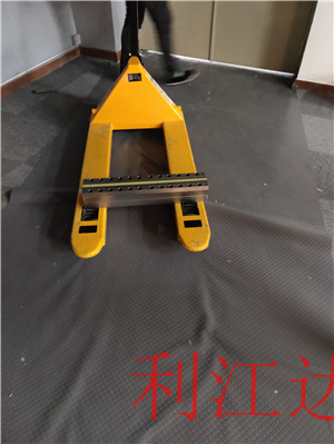 600/800熔噴布模具